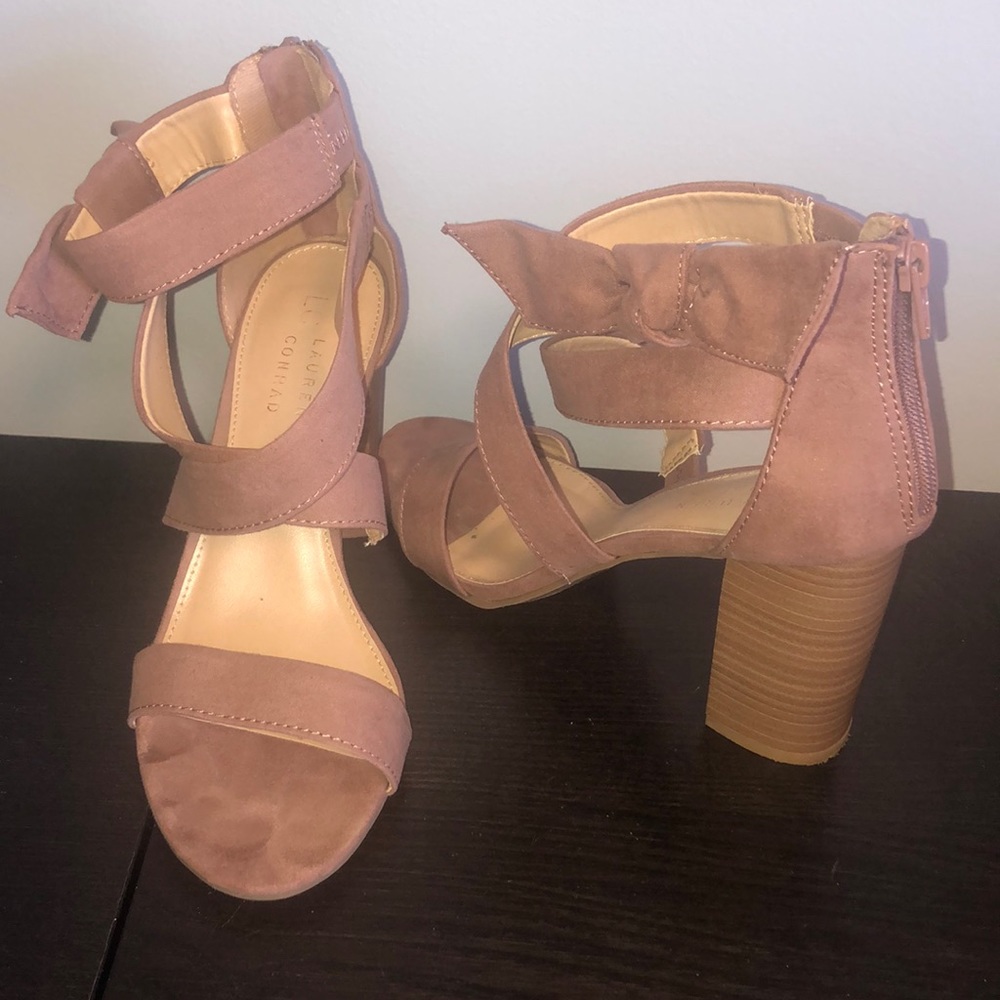 LC Lauren Conrad Girlfriend block heel sandal